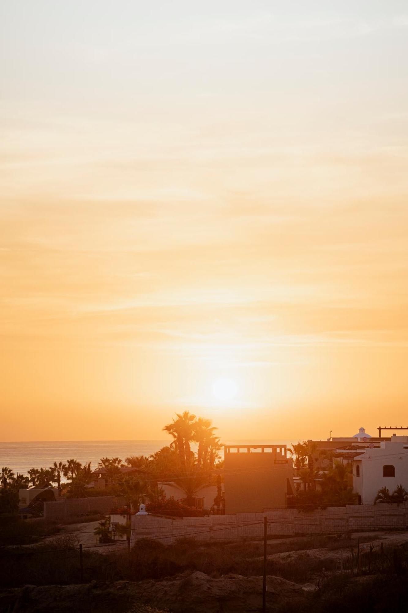 Baja Temple Hotel Todos Santos Exterior photo