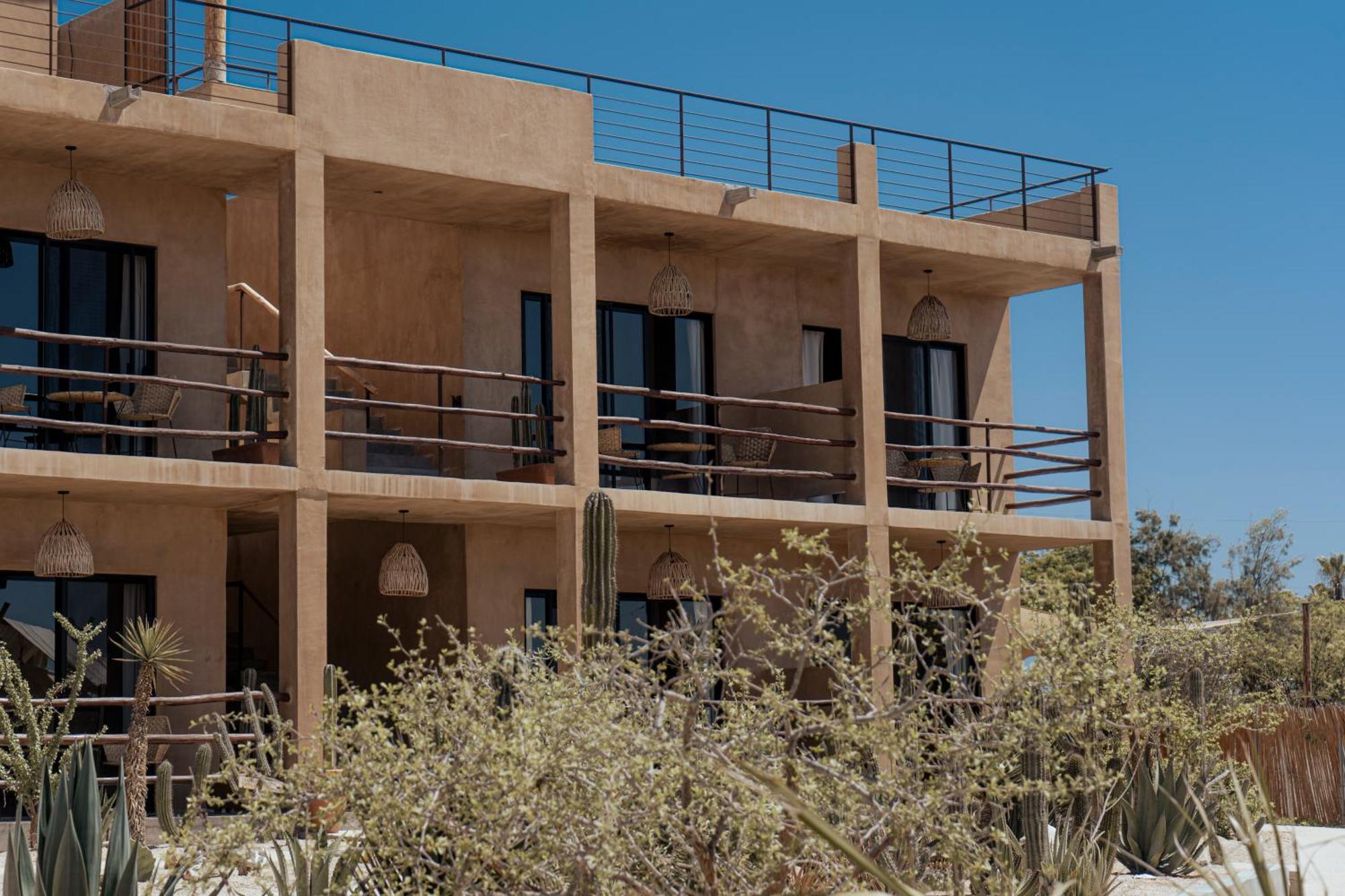 Baja Temple Hotel Todos Santos Exterior photo